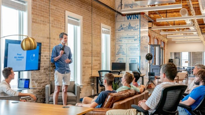 Tips for running an all hands meeting