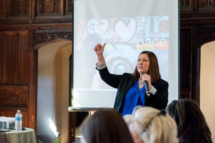Event sales executive manager lorna crowder