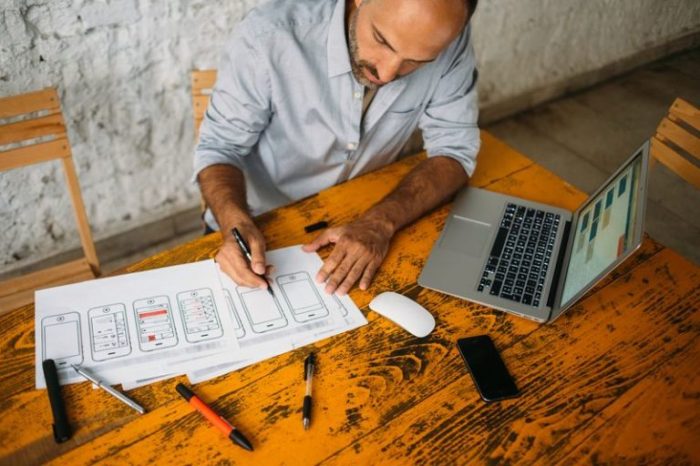 How to get a creative job